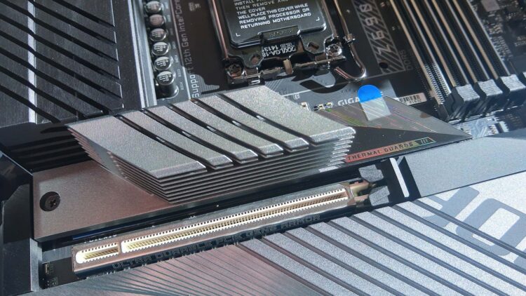 Gigabyte Aorus Pcie 4.0 Ssd Z690 Intel Motherboard Specs Features Review